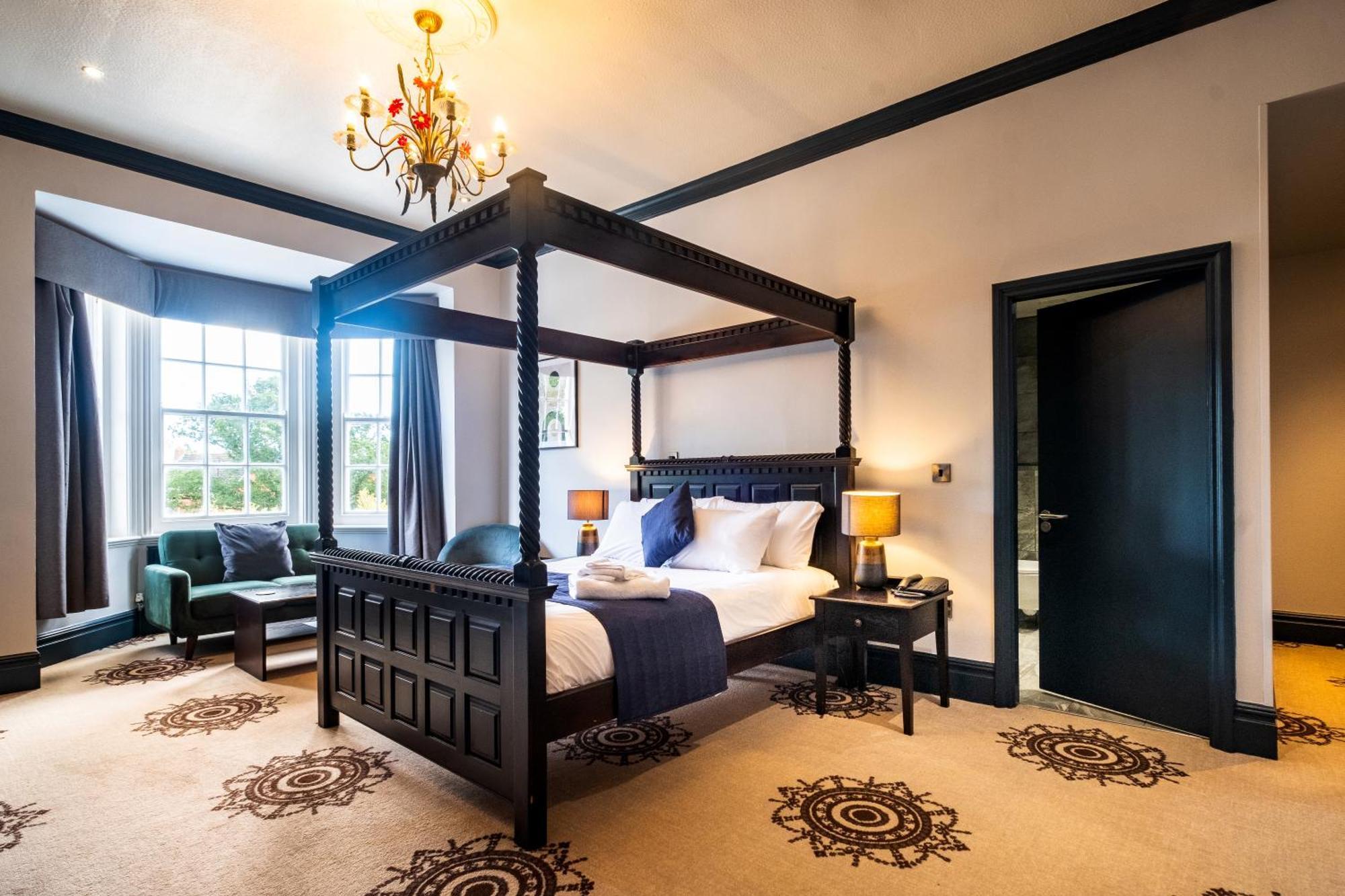 The Coach House Suffolk Hotel โลเวสทอฟต์ ภายนอก รูปภาพ