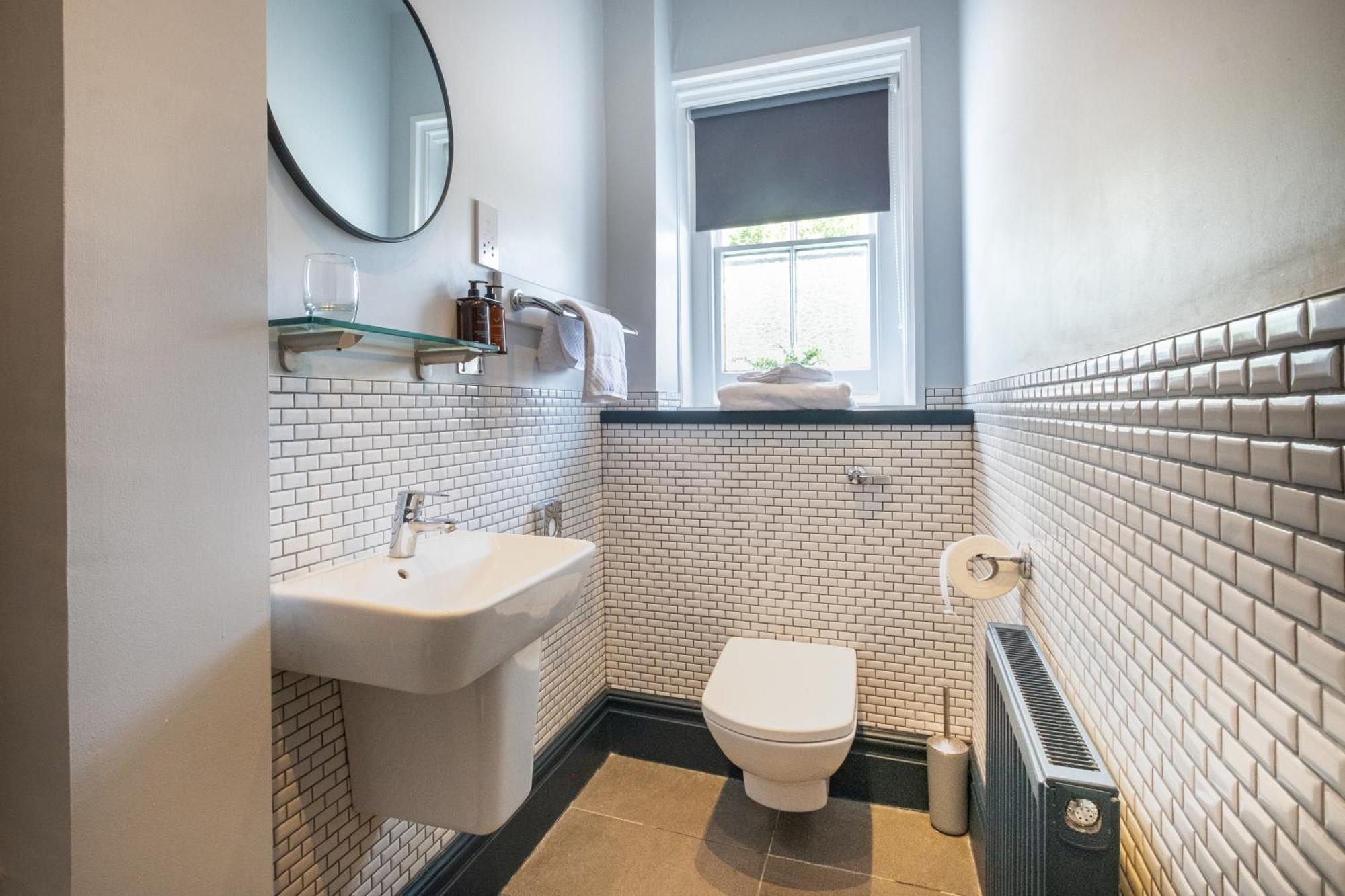 The Coach House Suffolk Hotel โลเวสทอฟต์ ภายนอก รูปภาพ
